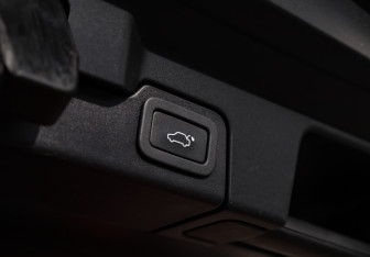 Подержанный автомобиль Land Rover Range Rover Evoque 2014 года (34 фото)