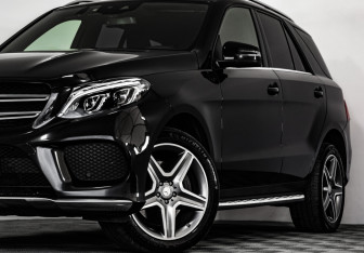 Подержанный автомобиль Mercedes-Benz GLE 2016 года (2 фото)