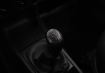 Подержанный автомобиль Skoda Fabia Hatchback 2004 года (10 фото)