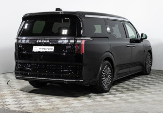 Подержанный автомобиль Zeekr 009 2023 года (4 фото)