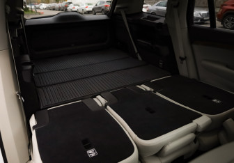 Подержанный автомобиль Volvo XC90 2022 года (32 фото)