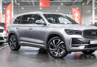 Подержанный автомобиль Geely Monjaro 2024 года (5 фото)