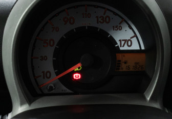 Подержанный автомобиль Toyota Aygo 2006 года (12 фото)