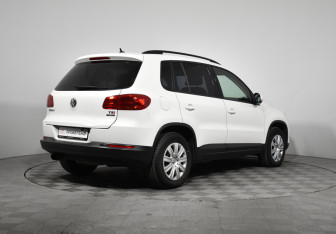 Подержанный автомобиль Volkswagen Tiguan 2012 года (5 фото)