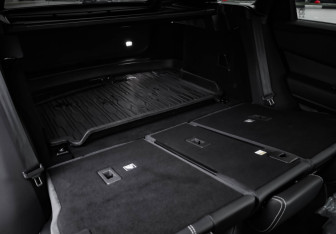 Подержанный автомобиль Land Rover Range Rover Velar 2020 года (35 фото)