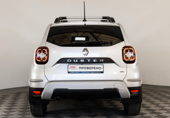 Подержанный автомобиль Renault Duster 2021 года (6 фото)