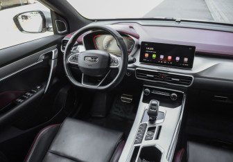Подержанный автомобиль Geely Coolray 2020 года (11 фото)