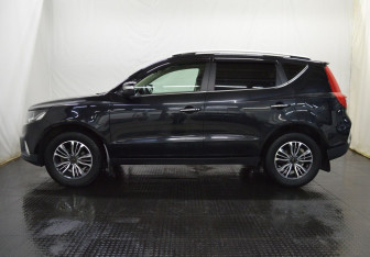 Подержанный автомобиль Geely Emgrand X7 2019 года (8 фото)