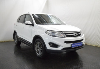Подержанный автомобиль Chery Tiggo 5 2015 года (3 фото)