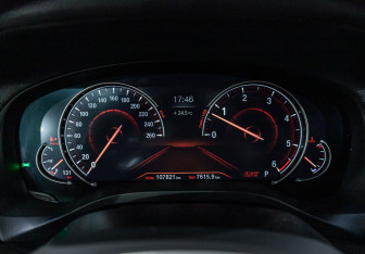 Подержанный автомобиль BMW X3 2019 года (18 фото)