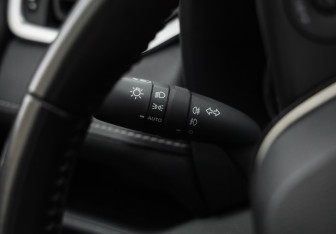 Подержанный автомобиль Toyota RAV4 2022 года (23 фото)