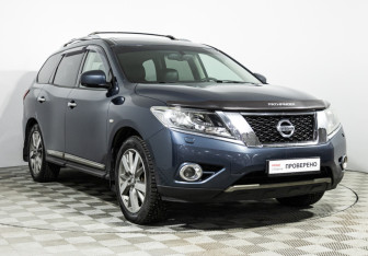 Подержанный автомобиль Nissan Pathfinder 2014 года (3 фото)
