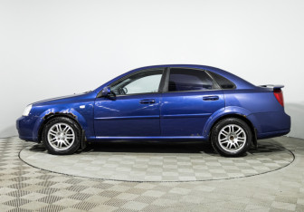 Подержанный автомобиль Chevrolet Lacetti Sedan 2006 года (8 фото)