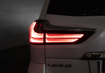 Подержанный автомобиль Lexus LX 2020 года (40 фото)