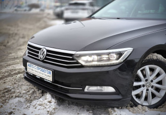 Подержанный автомобиль Volkswagen Passat Sedan 2018 года (12 фото)
