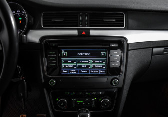 Подержанный автомобиль Skoda Superb Liftback 2015 года (16 фото)