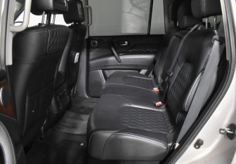 Подержанный автомобиль Infiniti QX80 2019 года (11 фото)