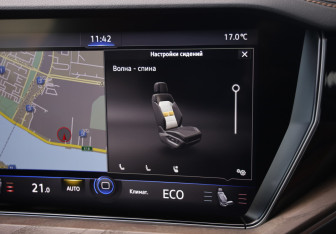 Подержанный автомобиль Volkswagen Touareg 2020 года (20 фото)