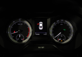 Подержанный автомобиль Skoda Octavia Liftback 2018 года (9 фото)