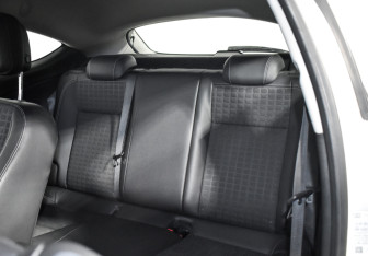 Подержанный автомобиль Opel Astra Hatchback 2013 года (11 фото)