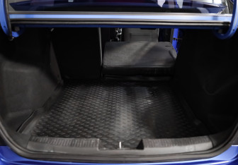 Подержанный автомобиль Chevrolet Aveo Sedan 2012 года (19 фото)