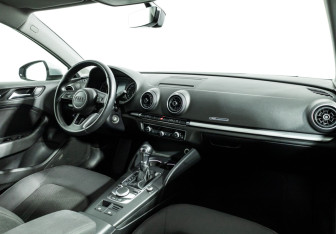Подержанный автомобиль Audi A3 Sedan 2020 года (9 фото)
