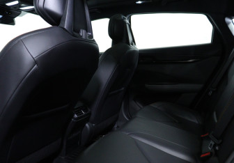 Подержанный автомобиль Changan UNI-V 2023 года (23 фото)