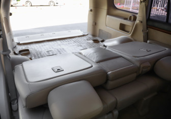 Подержанный автомобиль Toyota Land Cruiser Suv 2013 года (33 фото)