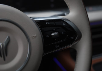 Подержанный автомобиль Voyah Free 2024 года (12 фото)