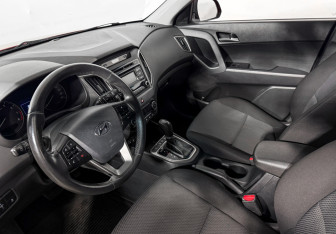 Подержанный автомобиль Hyundai Creta 2018 года (9 фото)