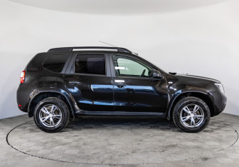 Подержанный автомобиль Nissan Terrano 2019 года (4 фото)