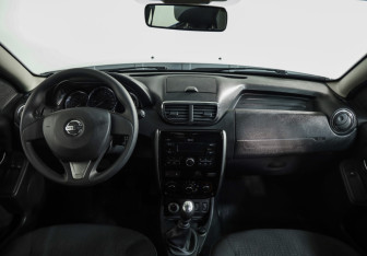 Подержанный автомобиль Nissan Terrano 2019 года (9 фото)