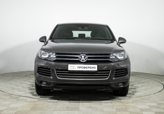 Подержанный автомобиль Volkswagen Touareg 2012 года (2 фото)