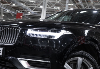 Подержанный автомобиль Volvo XC90 2020 года (2 фото)