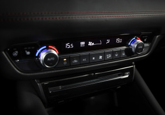 Подержанный автомобиль Mazda 6 Sedan 2021 года (16 фото)