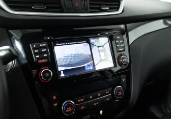 Подержанный автомобиль Nissan X-Trail 2017 года (16 фото)