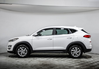 Подержанный автомобиль Hyundai Tucson 2018 года (8 фото)