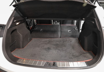 Подержанный автомобиль Geely Coolray 2020 года (32 фото)