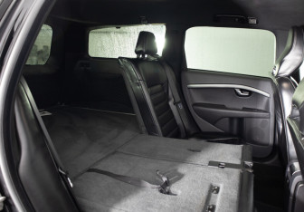 Подержанный автомобиль Volvo XC70 2015 года (21 фото)