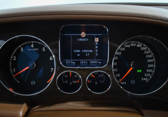 Подержанный автомобиль Bentley Continental GT Coupe 2007 года (17 фото)