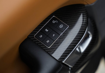 Подержанный автомобиль Land Rover Range Rover Sport 2019 года (28 фото)