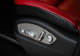 Подержанный автомобиль Porsche Cayenne 2016 года (29 фото)