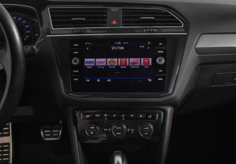 Подержанный автомобиль Volkswagen Tiguan 2020 года (15 фото)