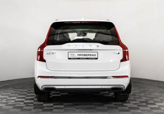 Подержанный автомобиль Volvo XC90 2019 года (7 фото)