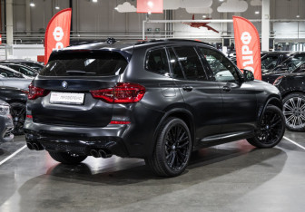 Подержанный автомобиль BMW X3 2018 года (7 фото)