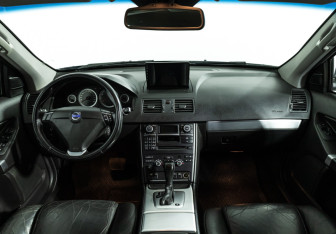 Подержанный автомобиль Volvo XC90 2012 года (13 фото)