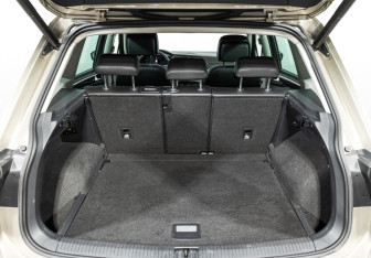 Подержанный автомобиль Volkswagen Tiguan 2017 года (20 фото)