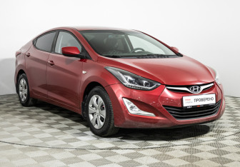 Подержанный автомобиль Hyundai Elantra Sedan 2015 года (3 фото)