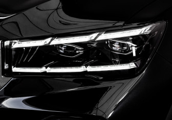 Подержанный автомобиль Geely Monjaro 2022 года (10 фото)