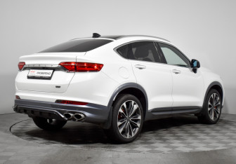 Подержанный автомобиль Geely Tugella 2022 года (5 фото)